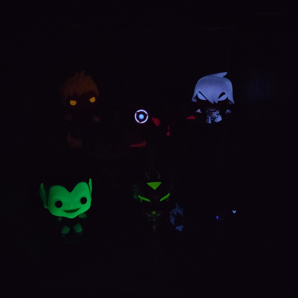 Creating a Glow-in-the-Dark Display for Funko Pops – Eccentric
